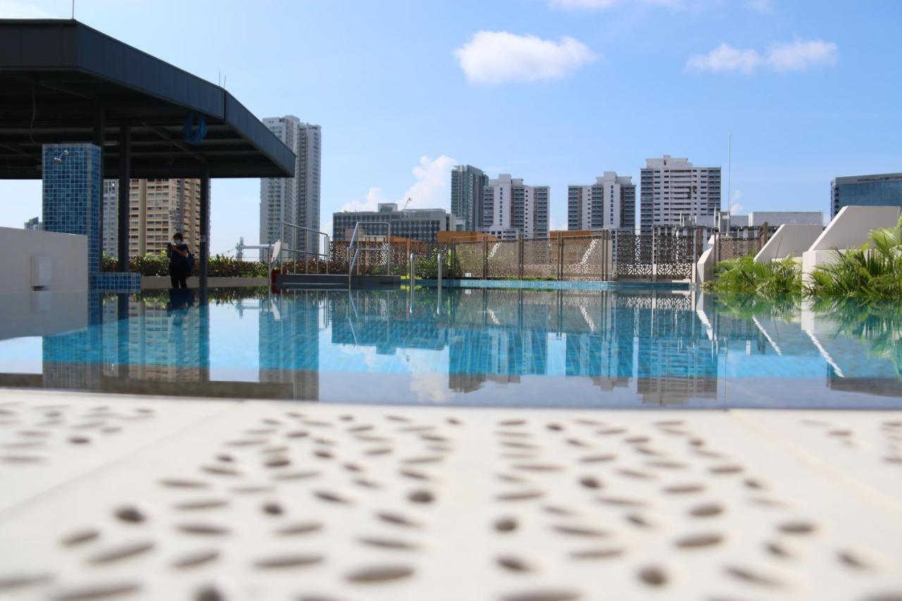 Aqueen Prestige Hotel Jalan Besar Сингапур Екстериор снимка